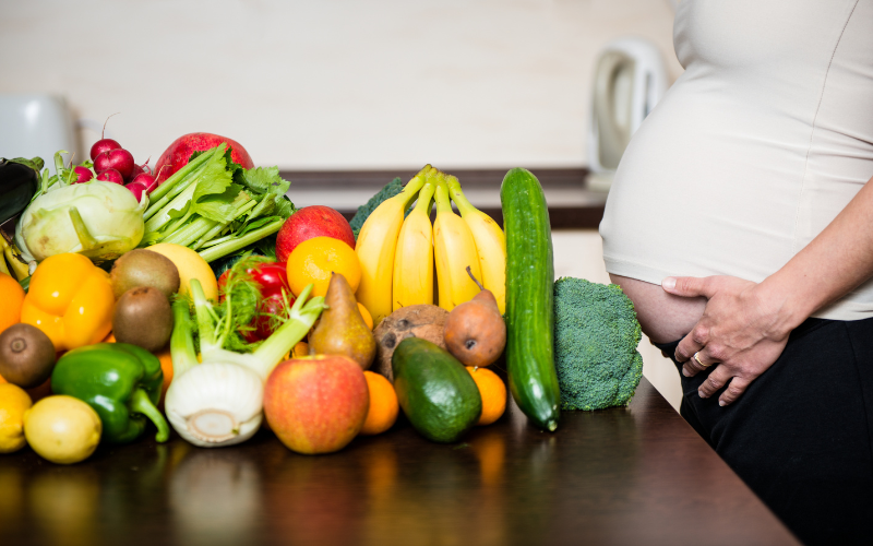 Xây dựng một chế độ ăn uống hợp lý khi mang thai