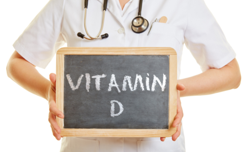 Nên tham khảo ý kiến bác sĩ trước khi bổ sung Canxi và Vitamin D cho trẻ