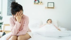 nguyên nhân khiến phụ nữ bị khô rát khi quan hệ