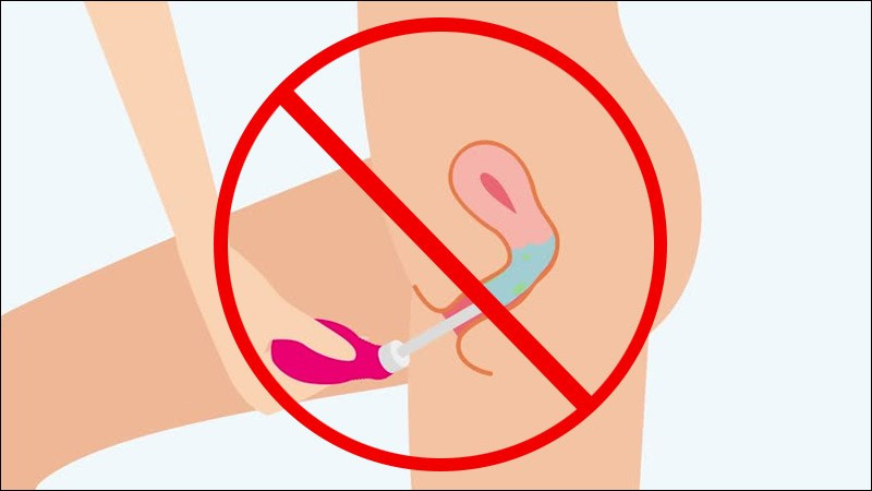 Có nên thụt rửa vùng kín bằng nước muối?