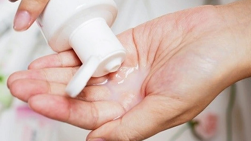 TOP 6 dung dịch vệ sinh se khít và làm hồng vùng kín tốt nhất