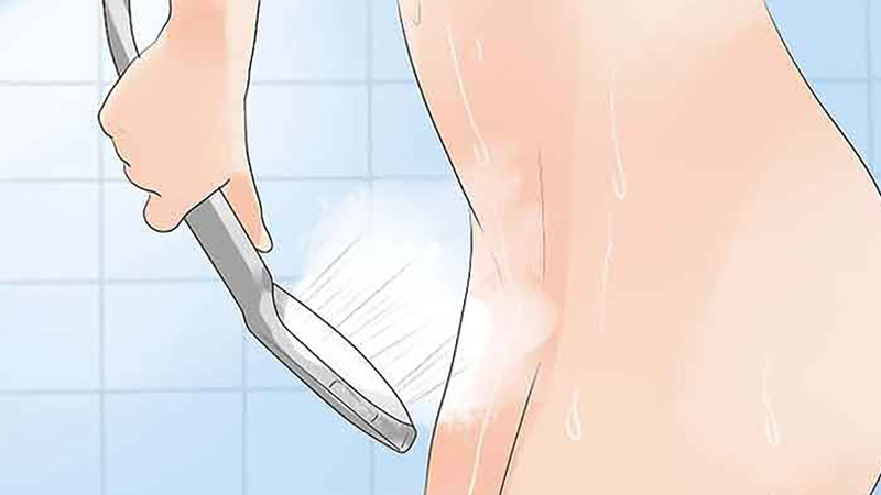 Rửa vùng kín bằng nước ấm có tốt không?