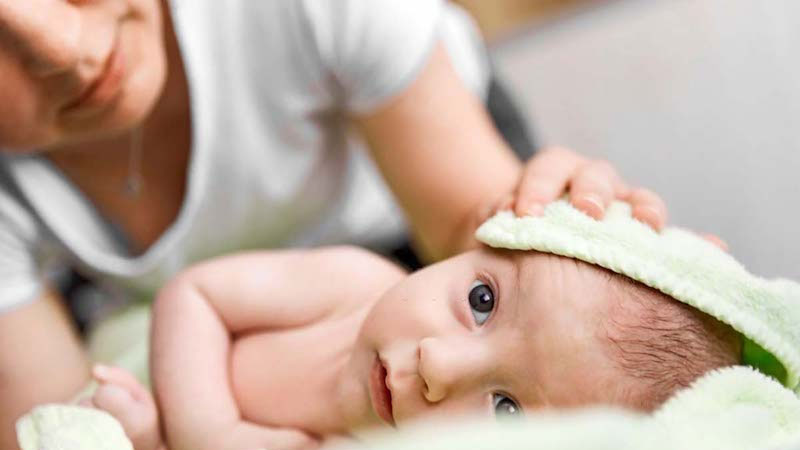 Nhiệt độ tắm cho bé sơ sinh chuẩn nhất các mẹ nên biết