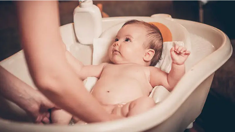 15 loại dầu gội, sữa tắm thảo dược cho bé tốt nhất thị trường hiện nay
