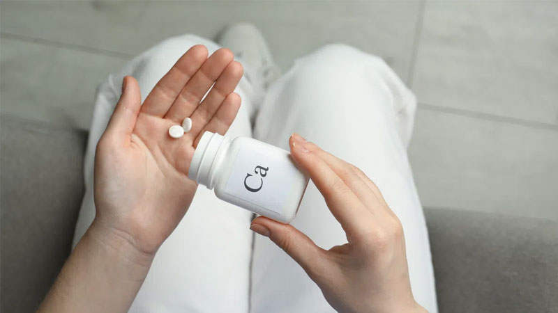 Cách bổ sung canxi cho người lớn an toàn và hiệu quả nhất