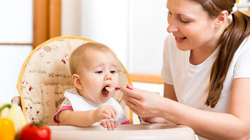 Cách bổ sung canxi cho trẻ sơ sinh các mẹ nên biết