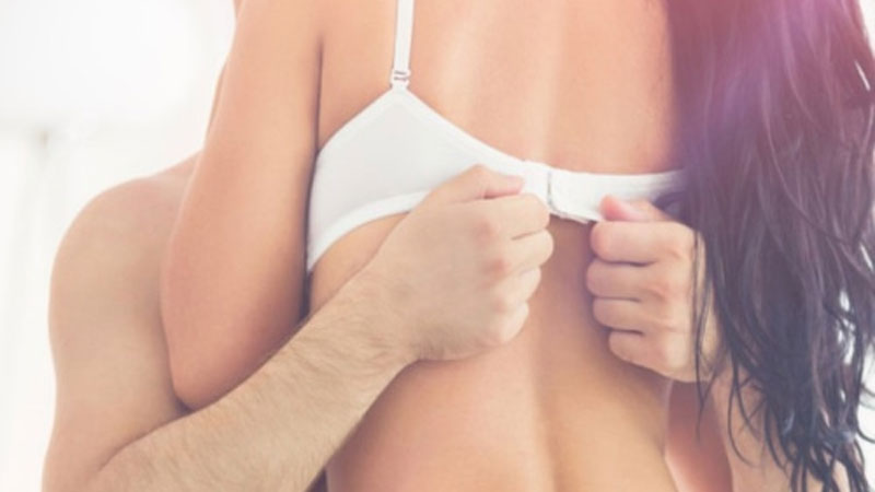 Dấu hiệu và cách nhận biết lần đầu của con gái làm chuyện ấy