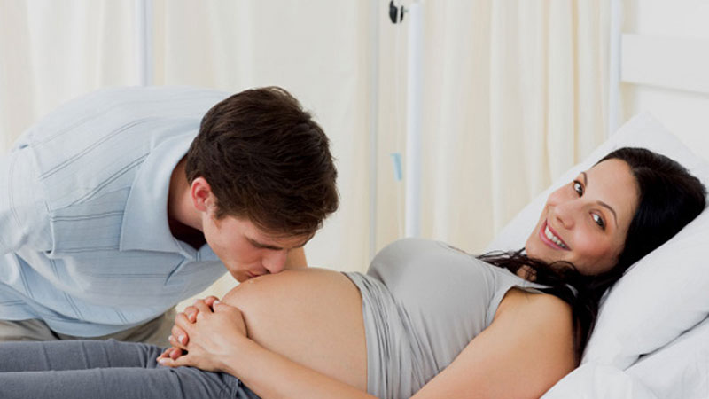 Hướng dẫn cách quan hệ an toàn cho bà bầu