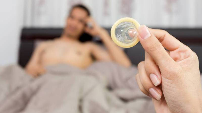 Góc giải đáp: lần đầu quan hệ có ra máu không?