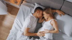 Quan hệ với vợ đang bầu.