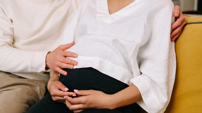Lưu ý khi quan hệ vào tháng cuối thai kì.